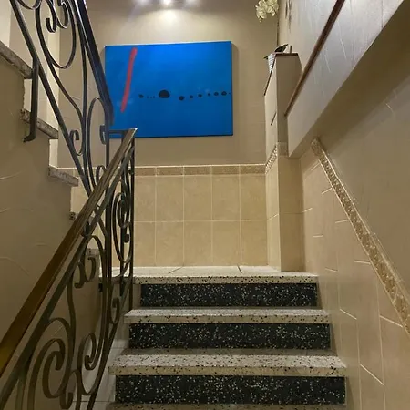Neptune Hotell 3*