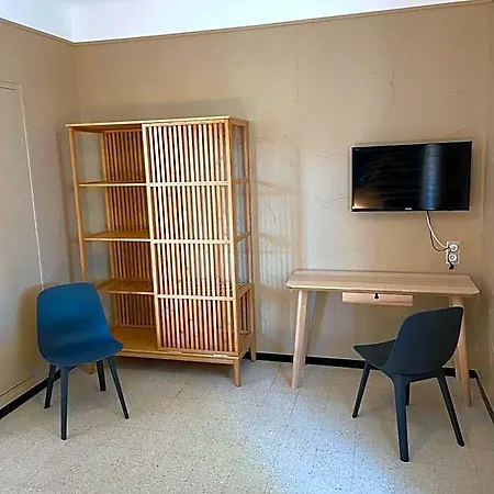 Neptune Hotel 3*