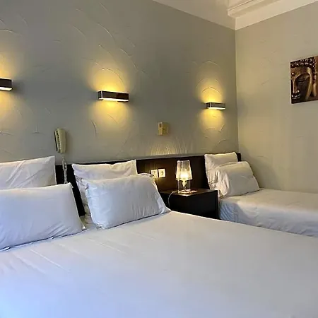 Neptune Hotel 3*